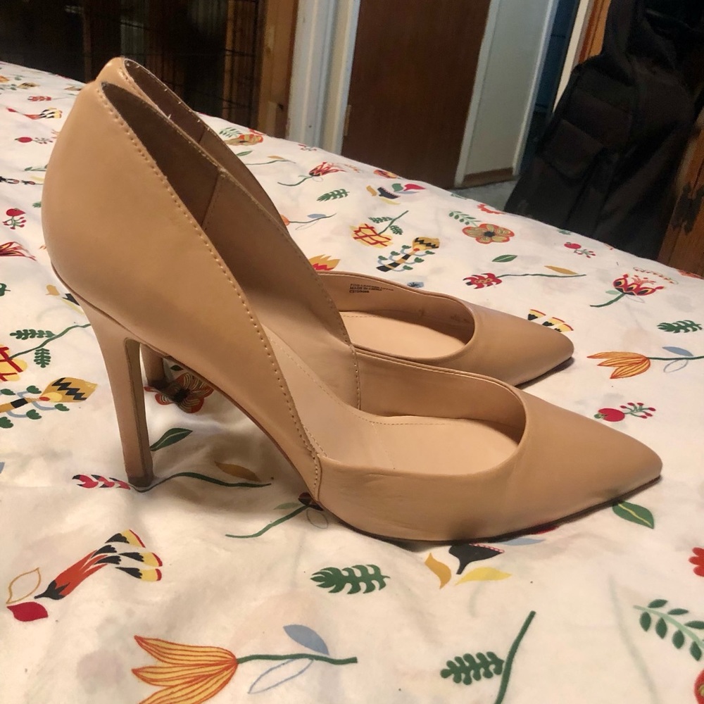 Elegant Tan Heels